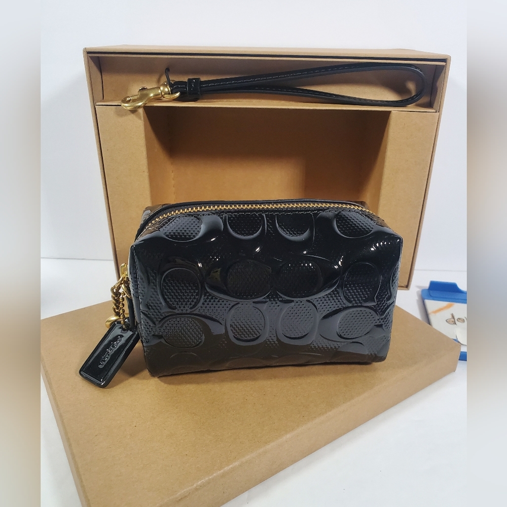 SOLD Coach Boxed Essential Mini Pouch Wristlet black NWT
